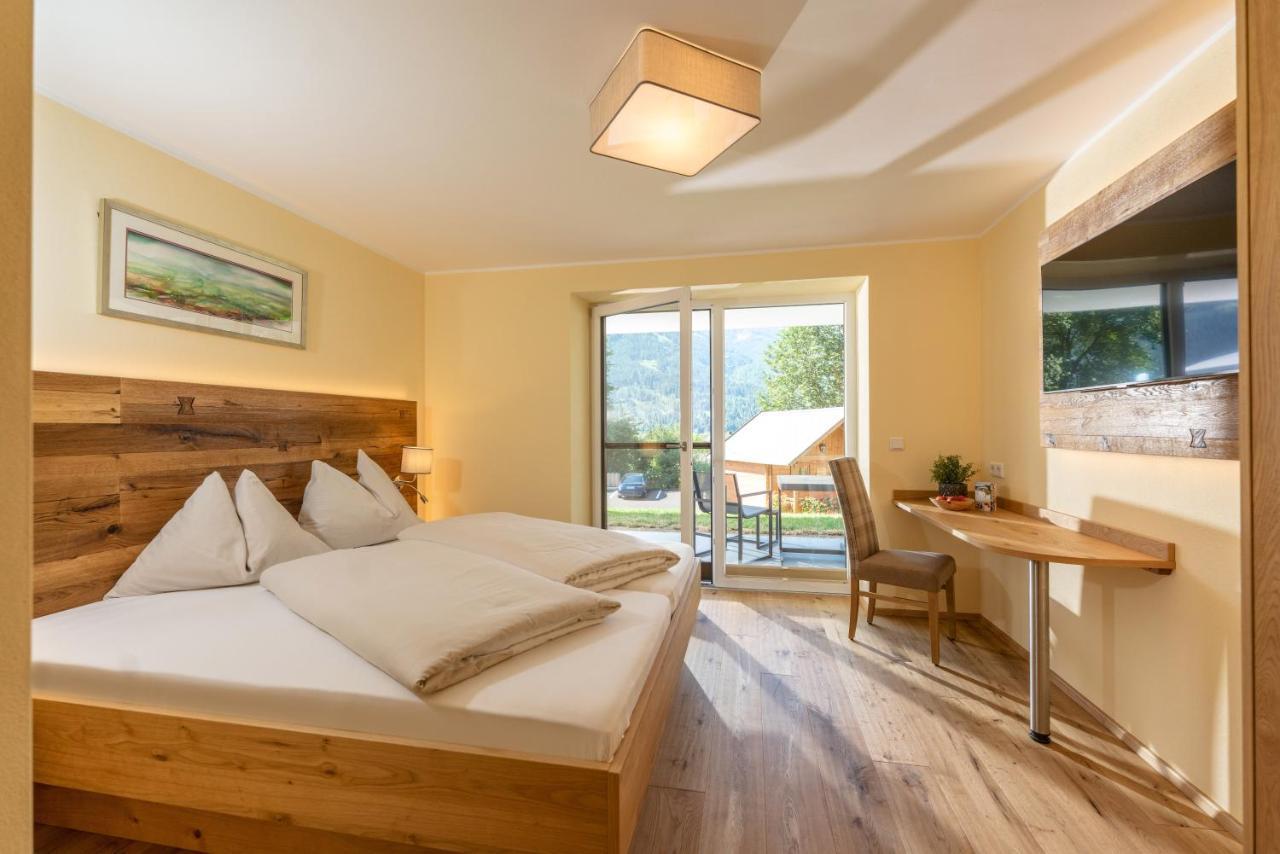 Hotel Die Metzgerstubn Санкт-Міхель-ім-Лунгау Екстер'єр фото